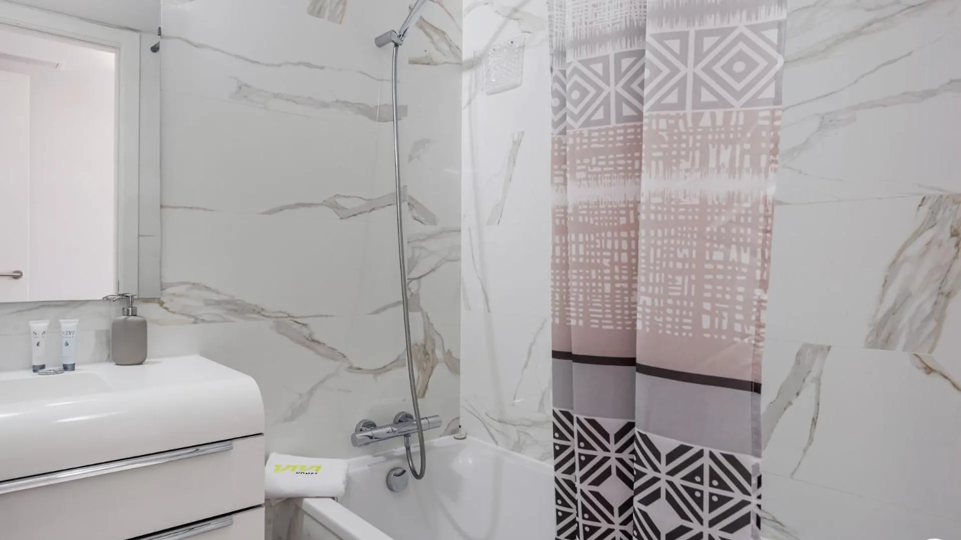 Apartment Vivi Homes - Sultana Gym, Pool, Terrace & Sea View Fuengirola Spain