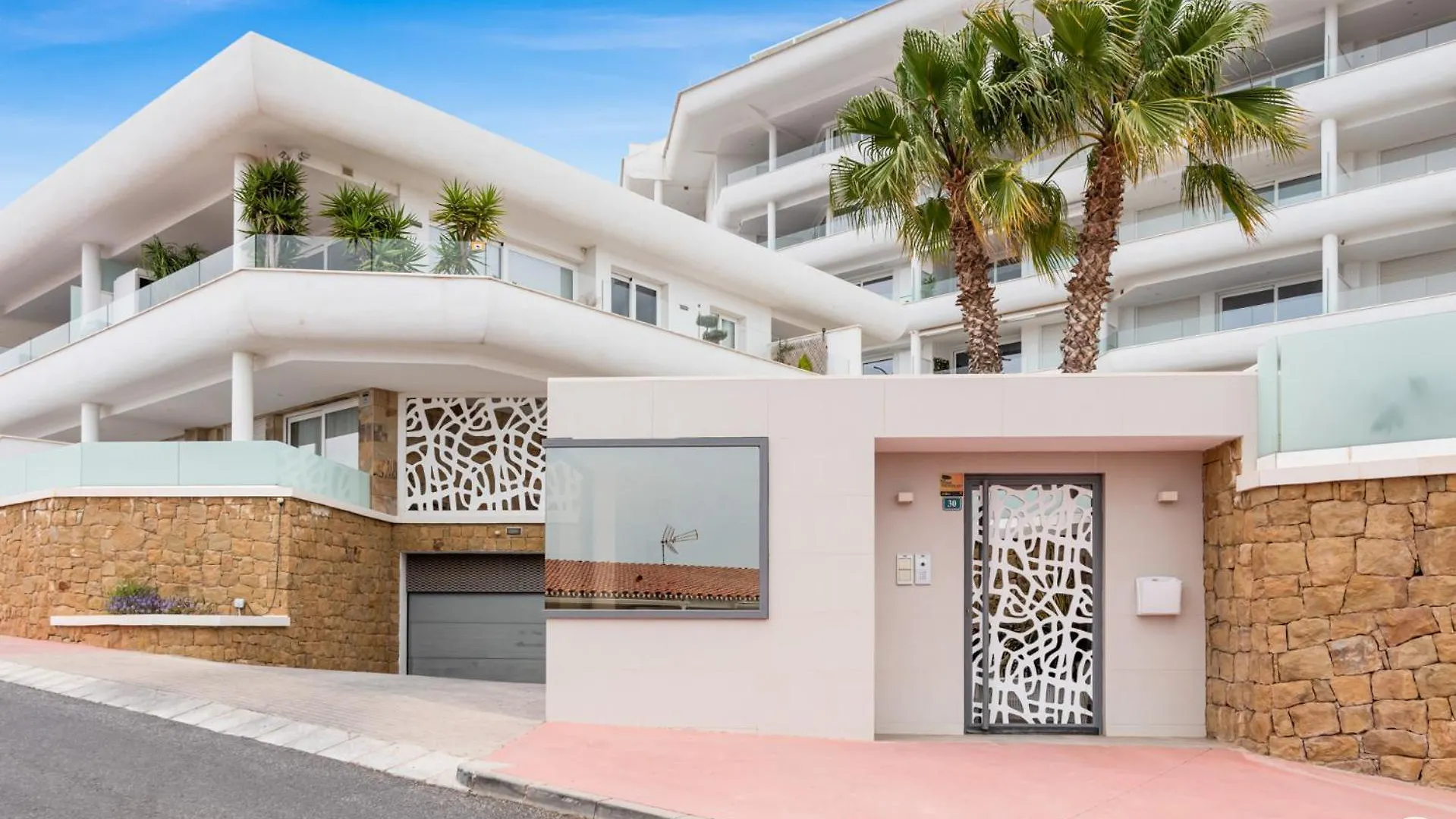 Vivi Homes - Sultana Gym, Pool, Terrace & Sea View Fuengirola